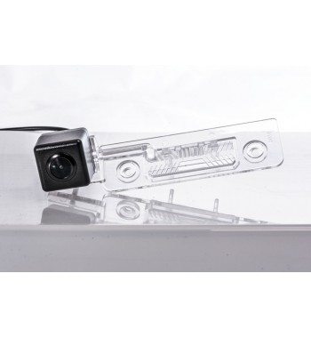 Камера заднего вида Fighter CS-HCCD+FM-17 (VW/Skoda/Seat) Камера заднего вида Fighter CS-HCCD+FM-17 (VW/Skoda/Seat)